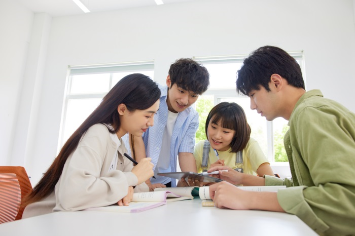 高三复读学费要多少 一年费用多少钱