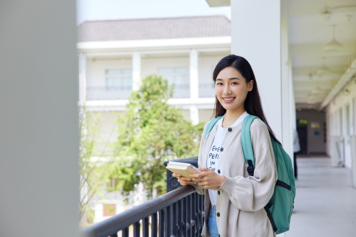 祝大学生的前程似锦的祝福语成语都有什么