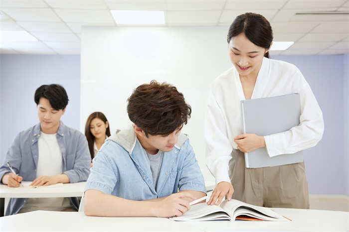 天津学大教育高三补习班有住宿班吗