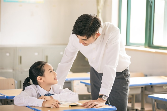 岳阳思齐培训学校电话