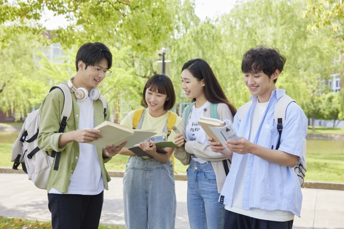 天津壹零肆叁教育科技有限公司客服