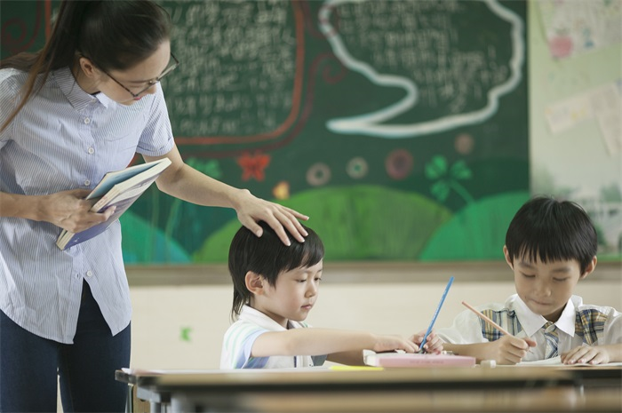 西安方正补习学校电话