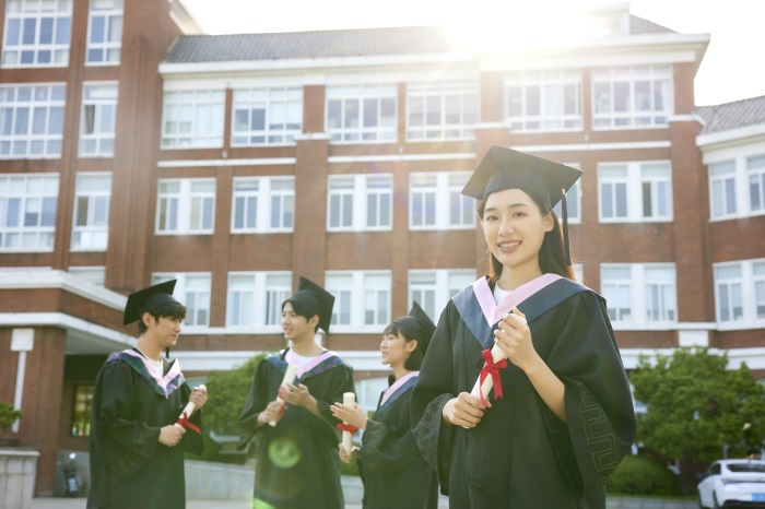 广西田阳中英文学校